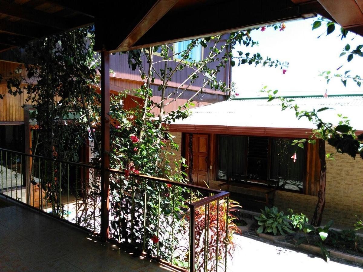 Hotel El Atardecer Monteverde Exterior photo