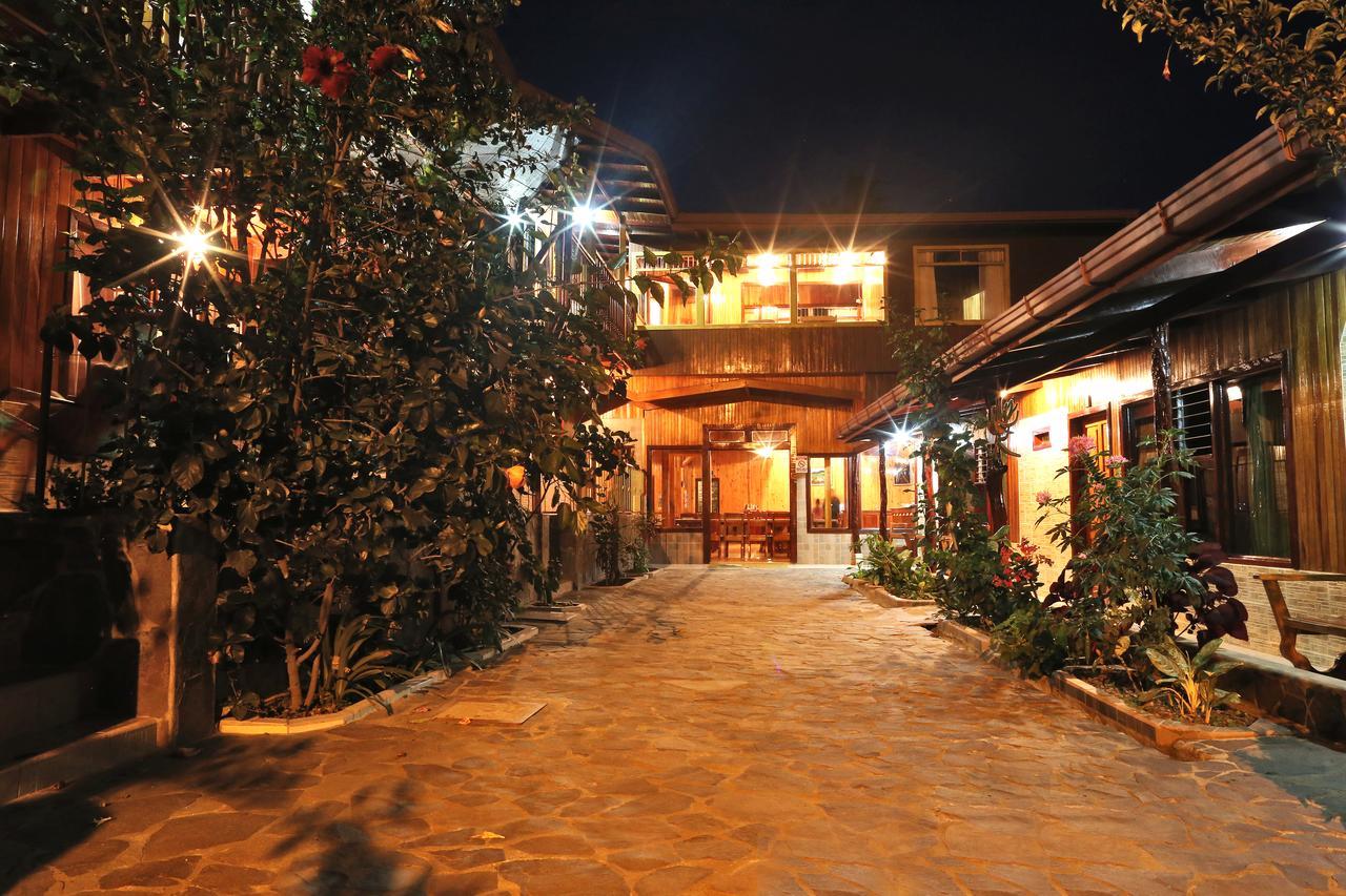 Hotel El Atardecer Monteverde Exterior photo